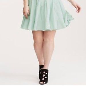 Torrid mint green mermaid flare skirt